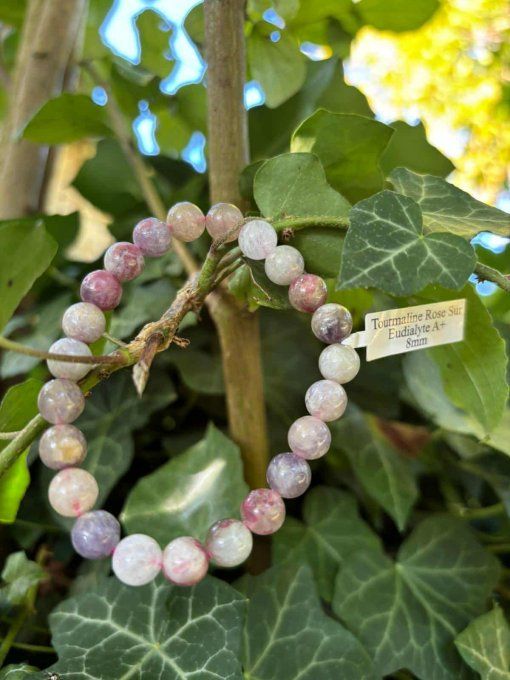 Bracelet Tourmaline rose sur Eudialyte (Namibie A+)
